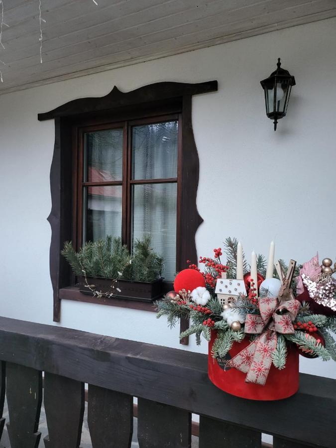 Pensiunea Bradet Brosteni Esterno foto