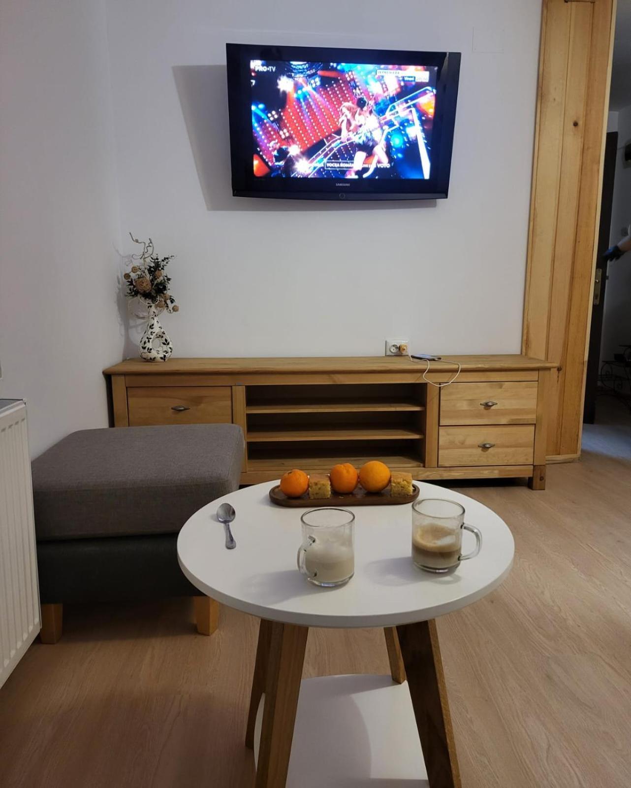Pensiunea Bradet Brosteni Esterno foto